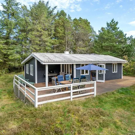 Pilvi - From The Sea In Nw Jutland By Interhome *